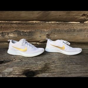 Nike Dualtone Racer Sneakers